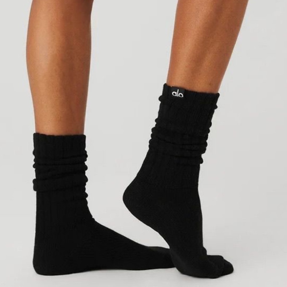 ALO Yoga Unisex Medium Black Scrunch Socks